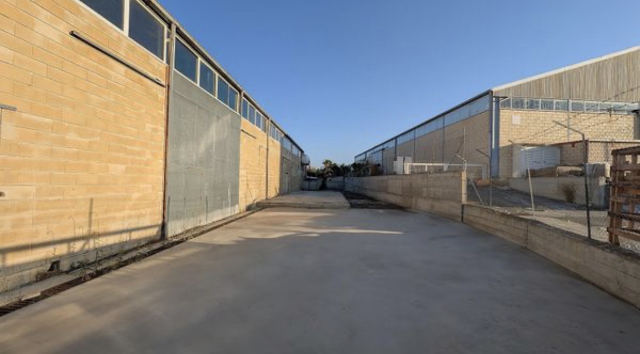 Industrial warehouse in Ergates Industrial Area, Nicosia image 3
