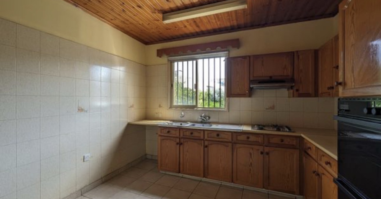 Mixed use building in Chryseleousa, Strovolos, Nicosia image 5