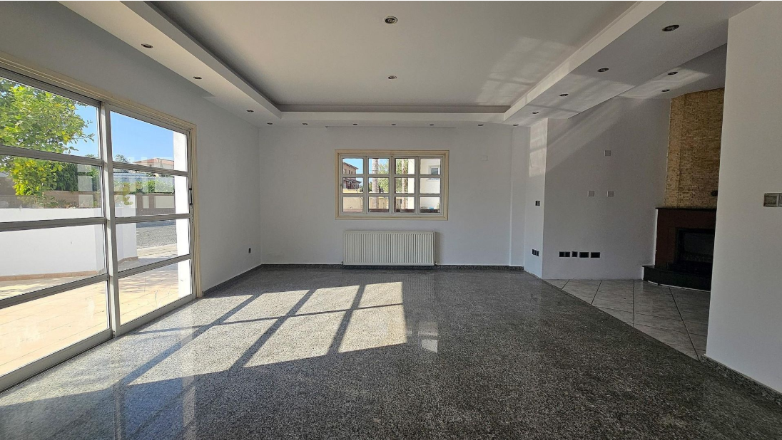 4-Bedroom Semi-Detached House - Pano Deftera, Nicosia image 16