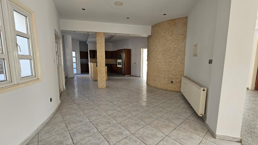 4-Bedroom Semi-Detached House - Pano Deftera, Nicosia image 27
