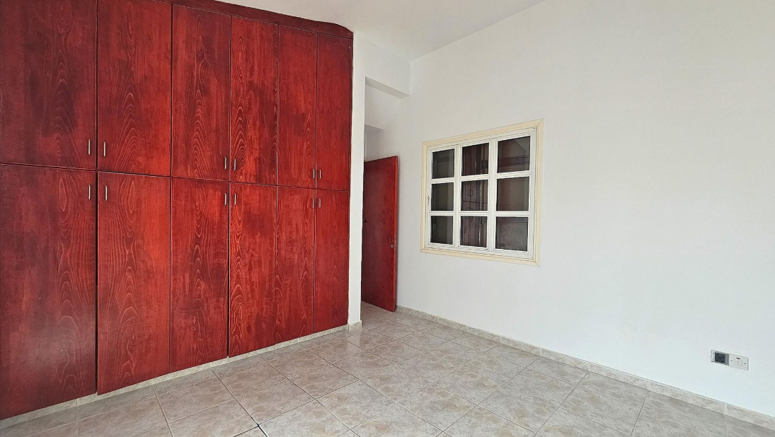 4-Bedroom Semi-Detached House - Pano Deftera, Nicosia image 18