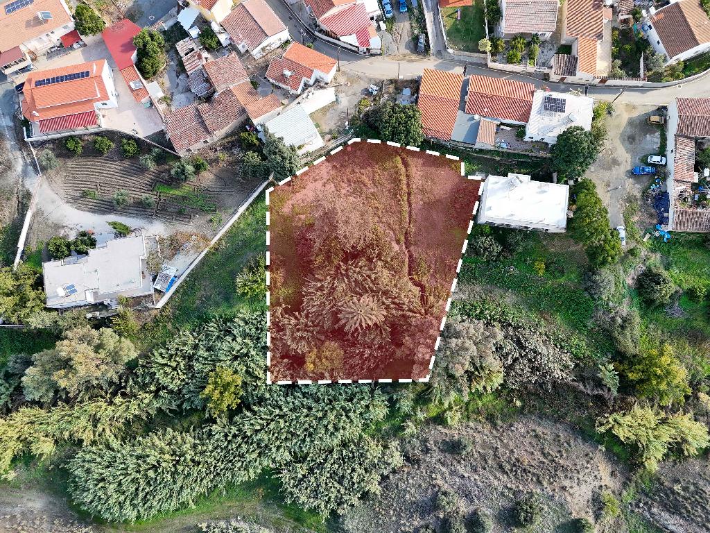 Οικιστικό Χωράφι στη Λυθροδόντα - Επαρχία Λευκωσίας