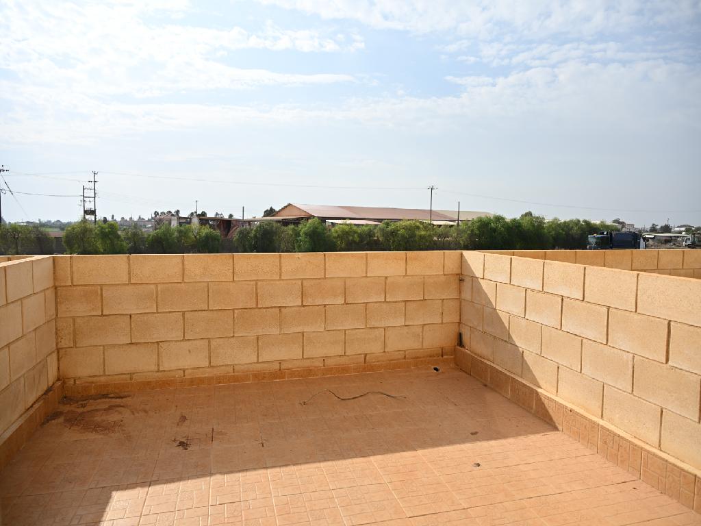 3-bedroom Maisonette image 9