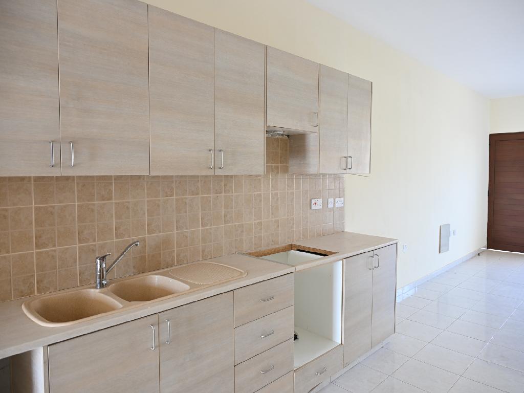 3-bedroom Maisonette image 15