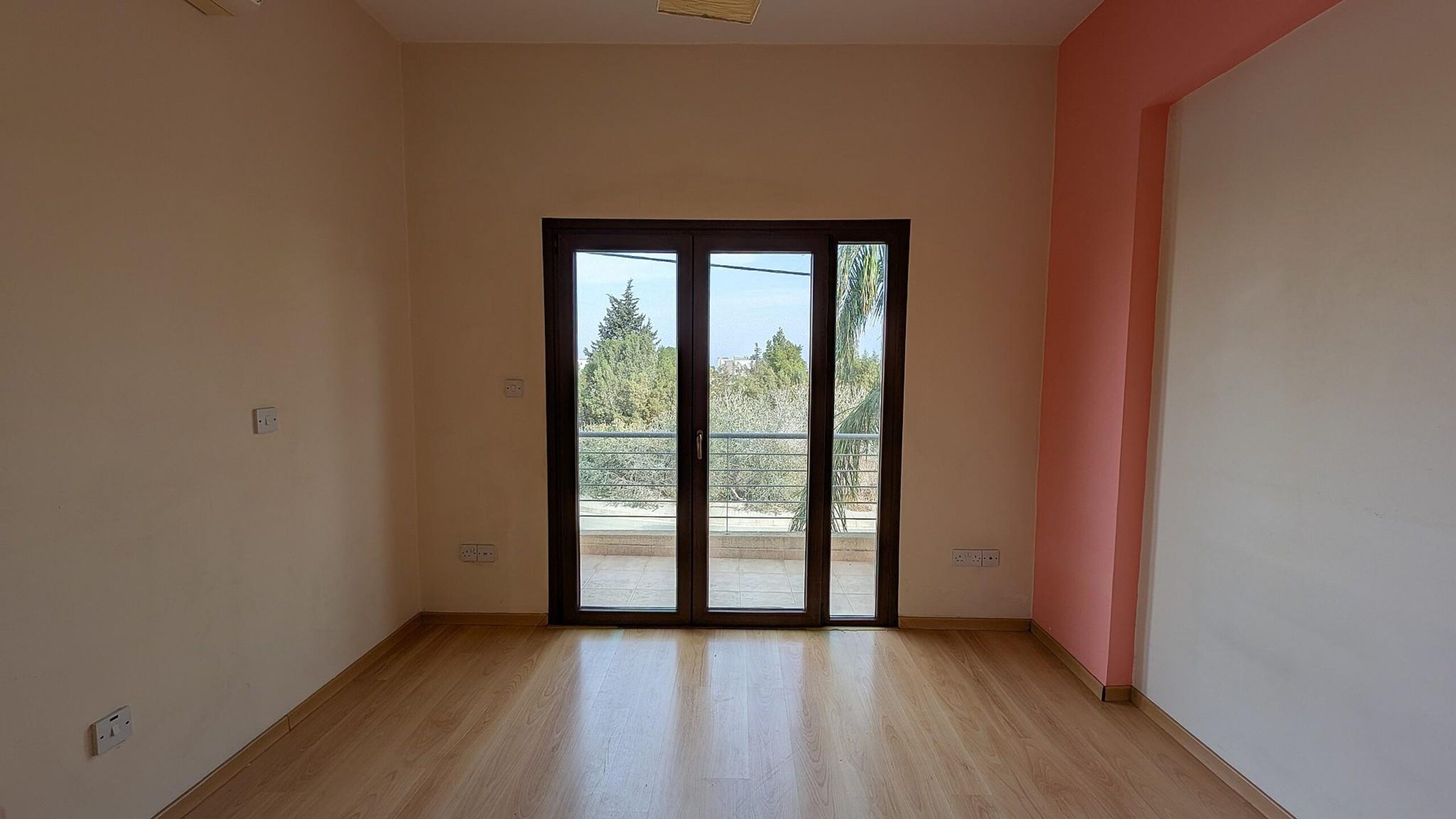 ΔΙΠΛΟΚΑΤΟΙΚΙΑ ΔΥΟ ΟΡΟΦΩΝ - ΠΕΡΒΟΛΙΑ, ΛΑΡΝΑΚΑ image 12