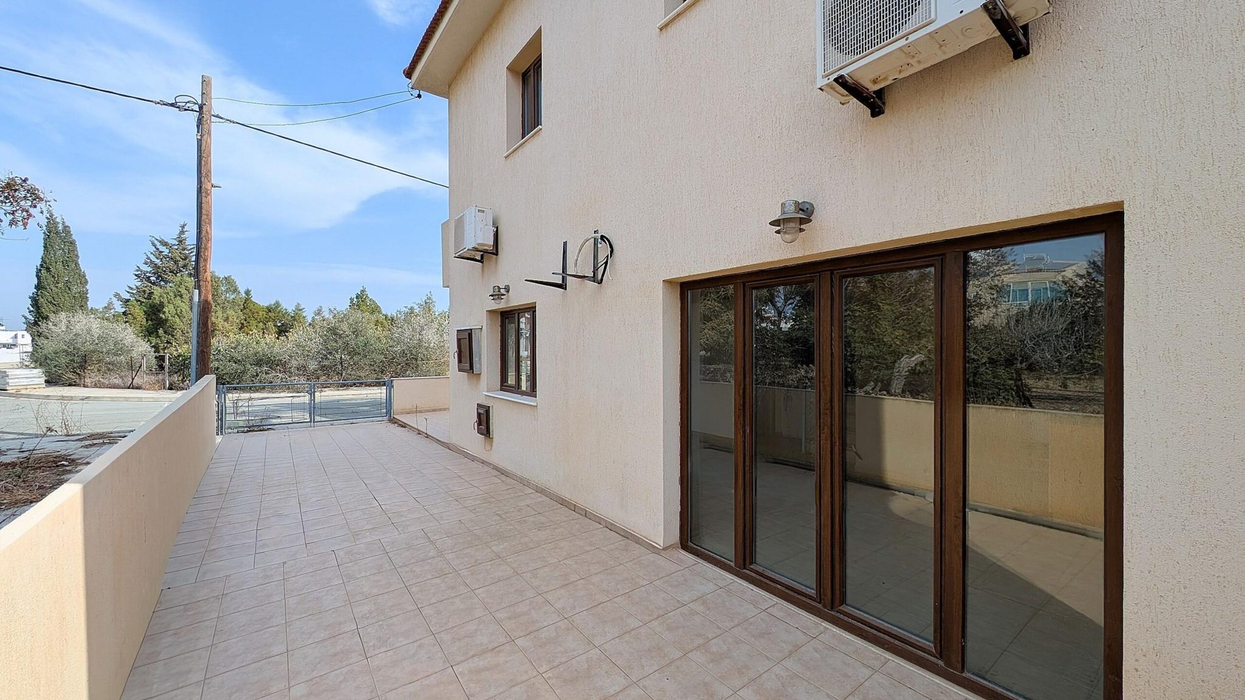 ΔΙΠΛΟΚΑΤΟΙΚΙΑ ΔΥΟ ΟΡΟΦΩΝ - ΠΕΡΒΟΛΙΑ, ΛΑΡΝΑΚΑ image 4