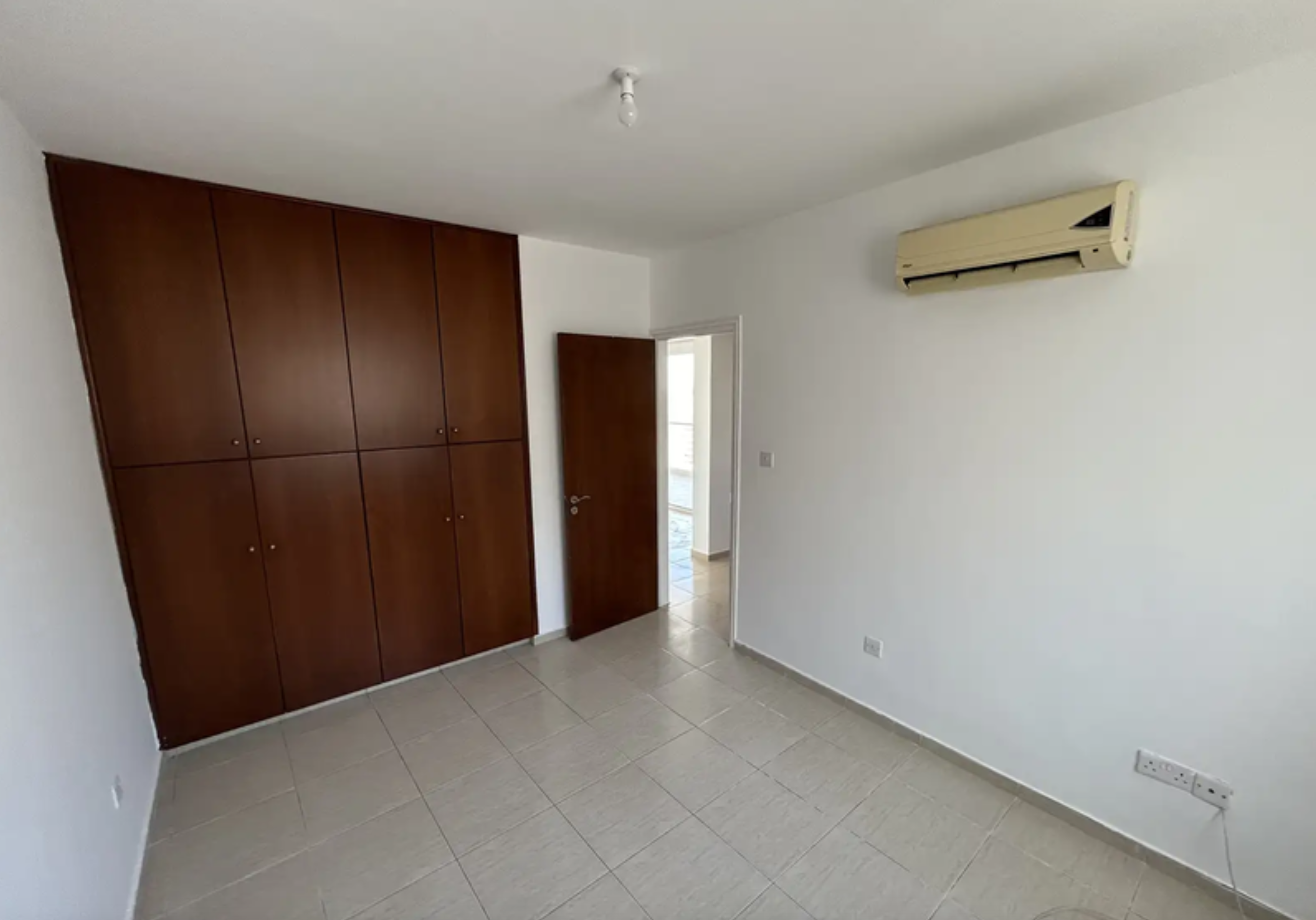 2-bedroom apartment image 10