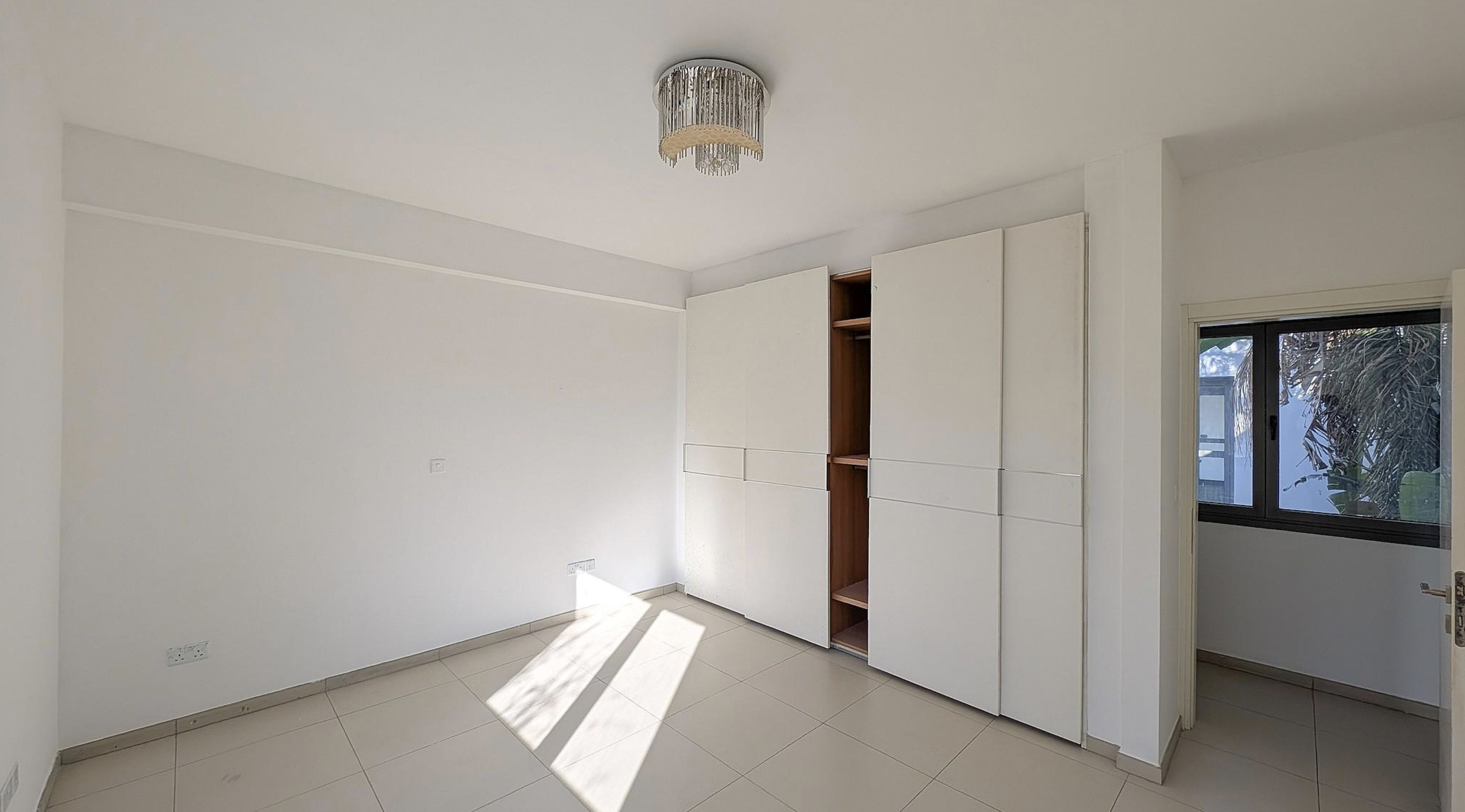 Elegant 3-Bedroom Detached Home with Pool image 14