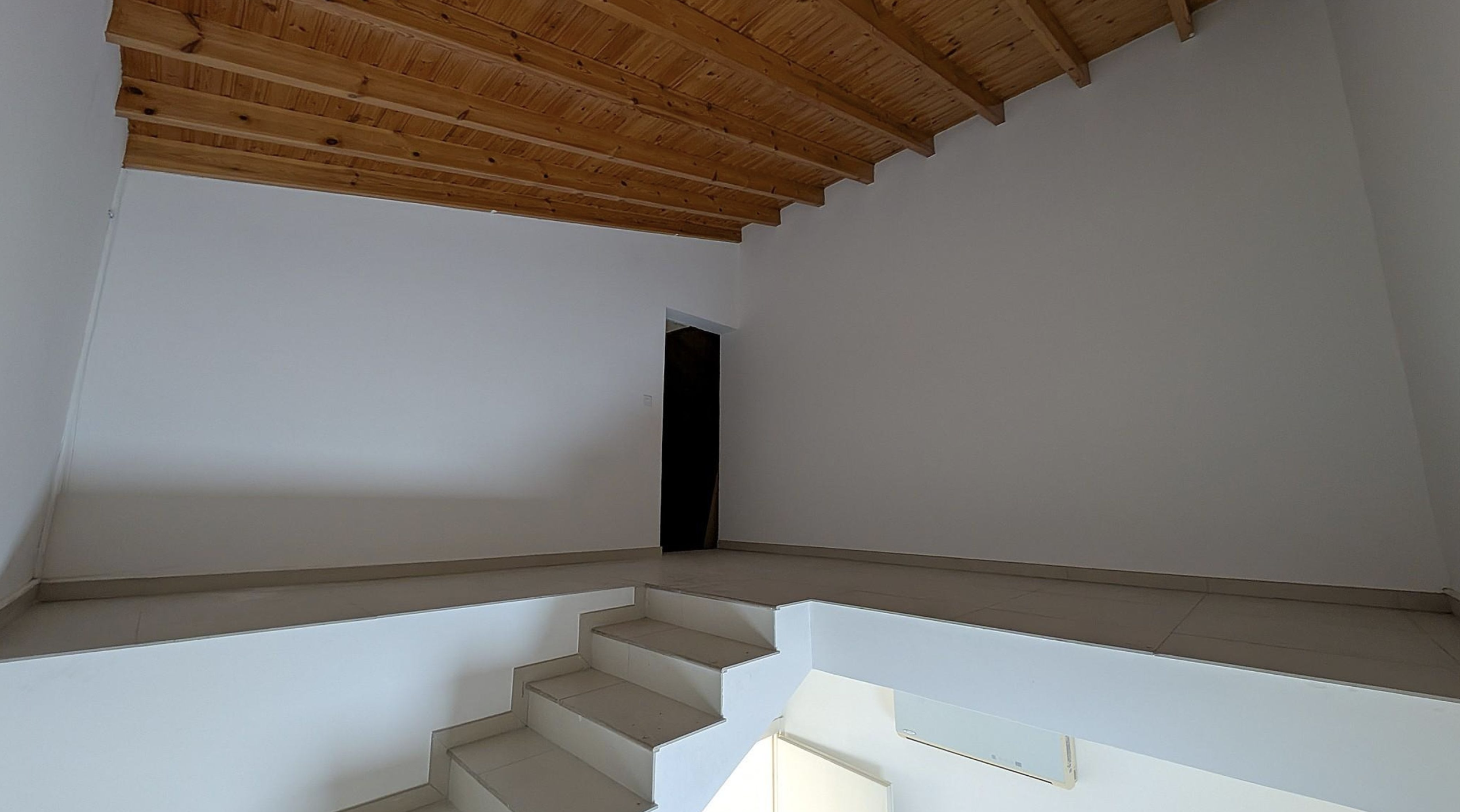 Elegant 3-Bedroom Detached Home with Pool image 18