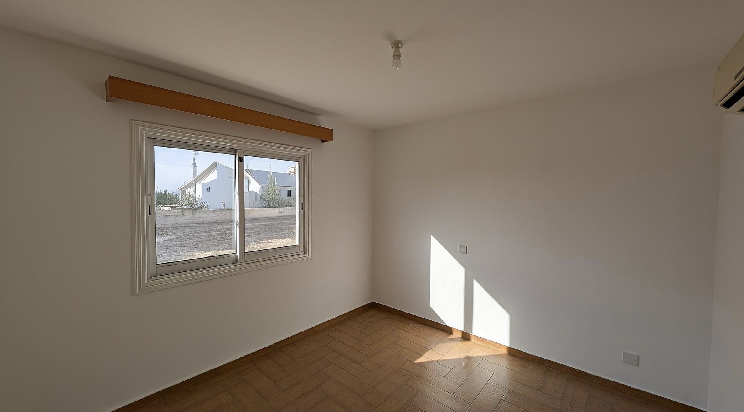 Three Bedroom Apartment - Agios Nikolaos, Larnaca image 13