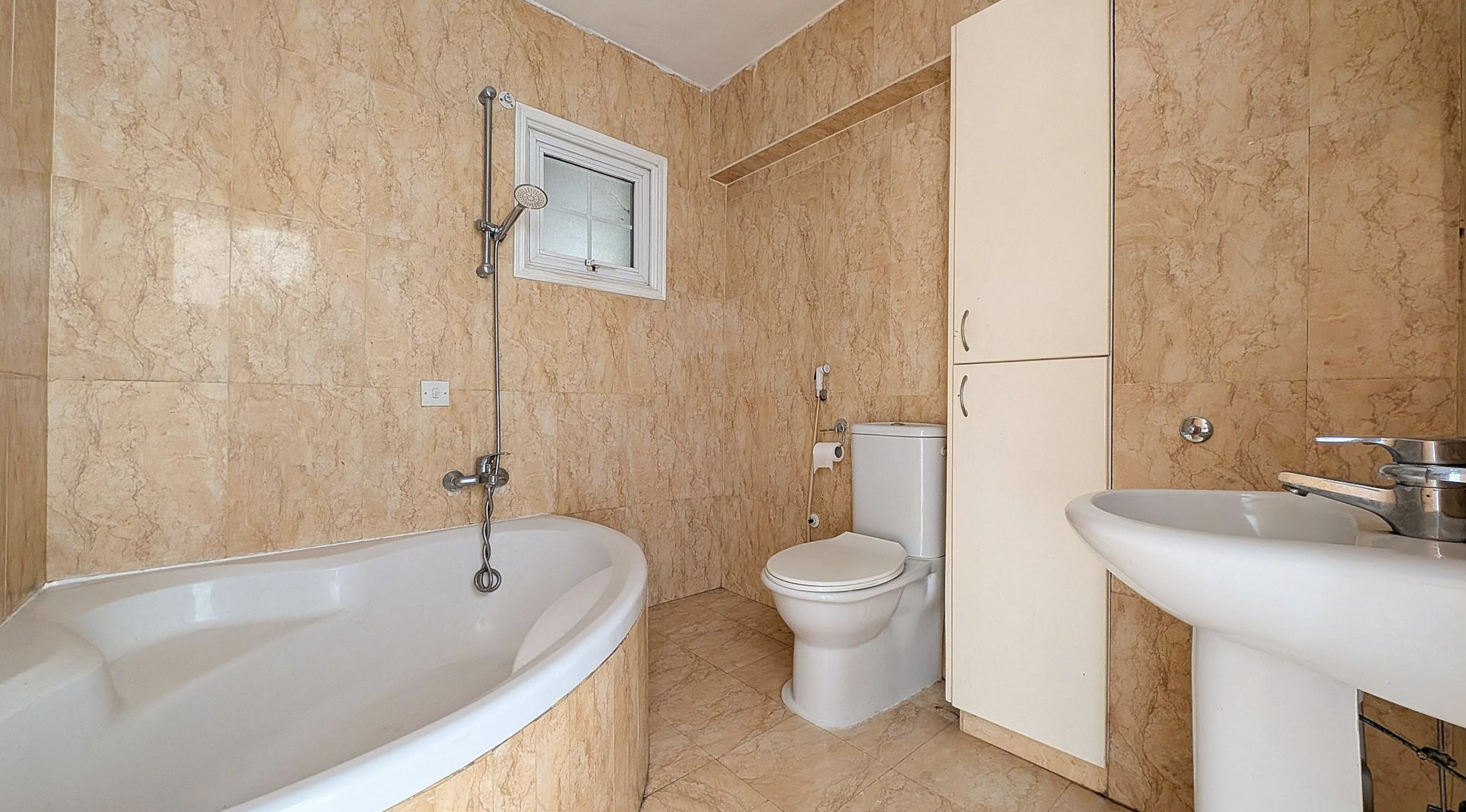 Three Bedroom Apartment - Agios Nikolaos, Larnaca image 8