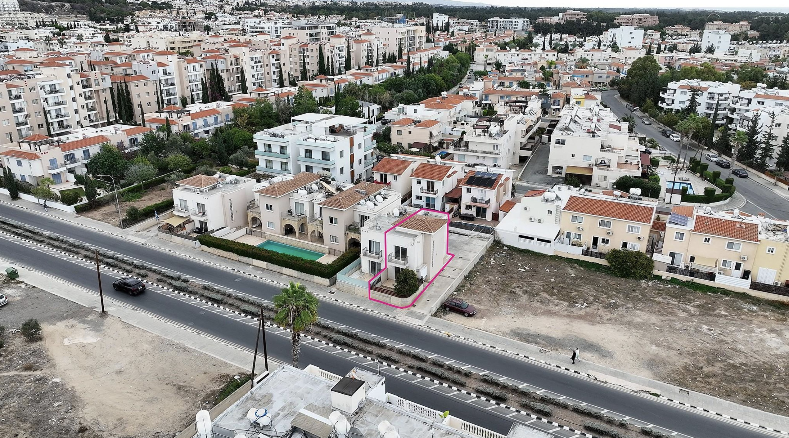 Two-storey, semi detached house image 18