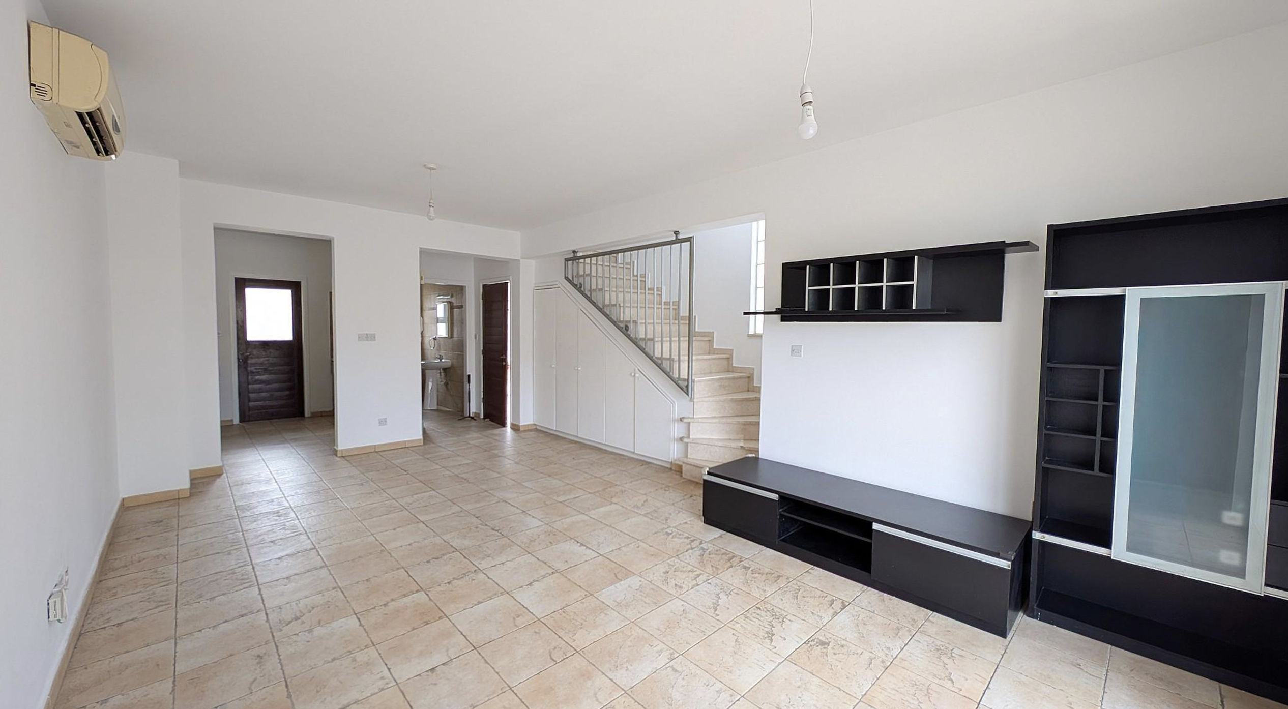 Two-storey, semi detached house image 10