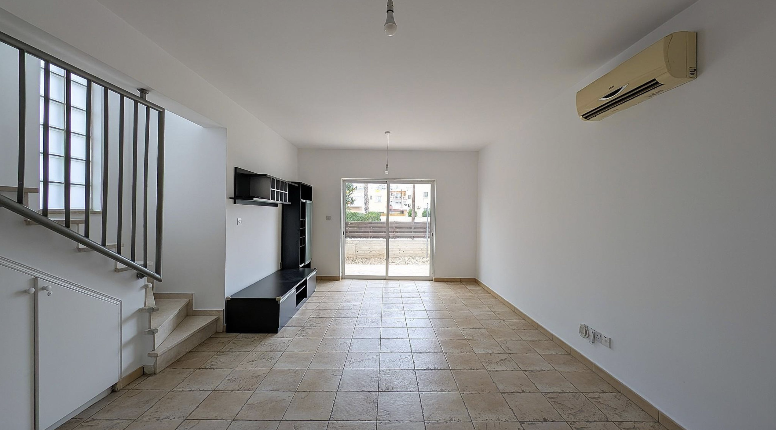 Two-storey, semi detached house image 8