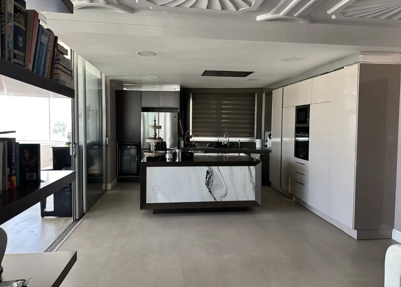 3-bedroom penthouse image 10