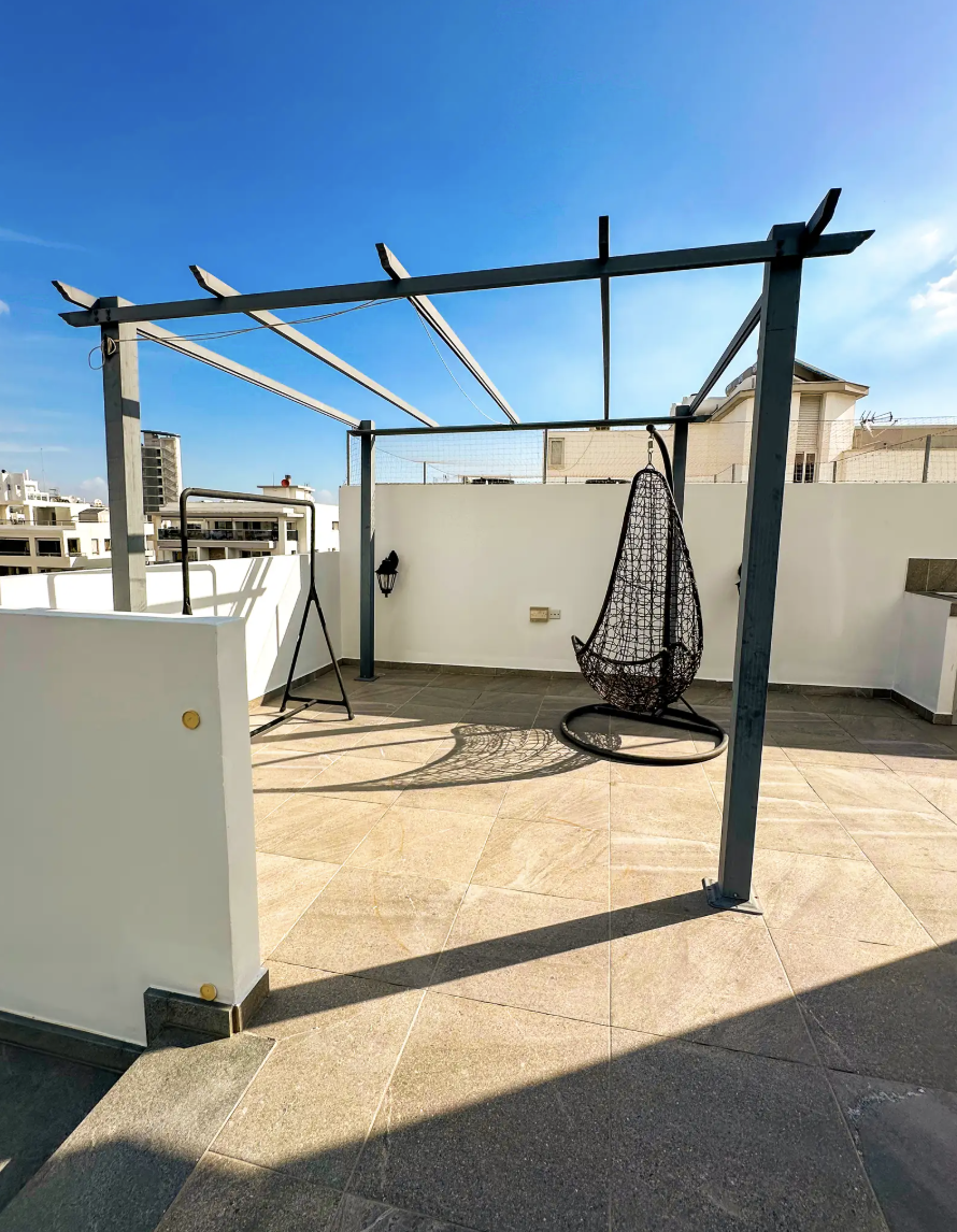 3-bedroom penthouse image 9