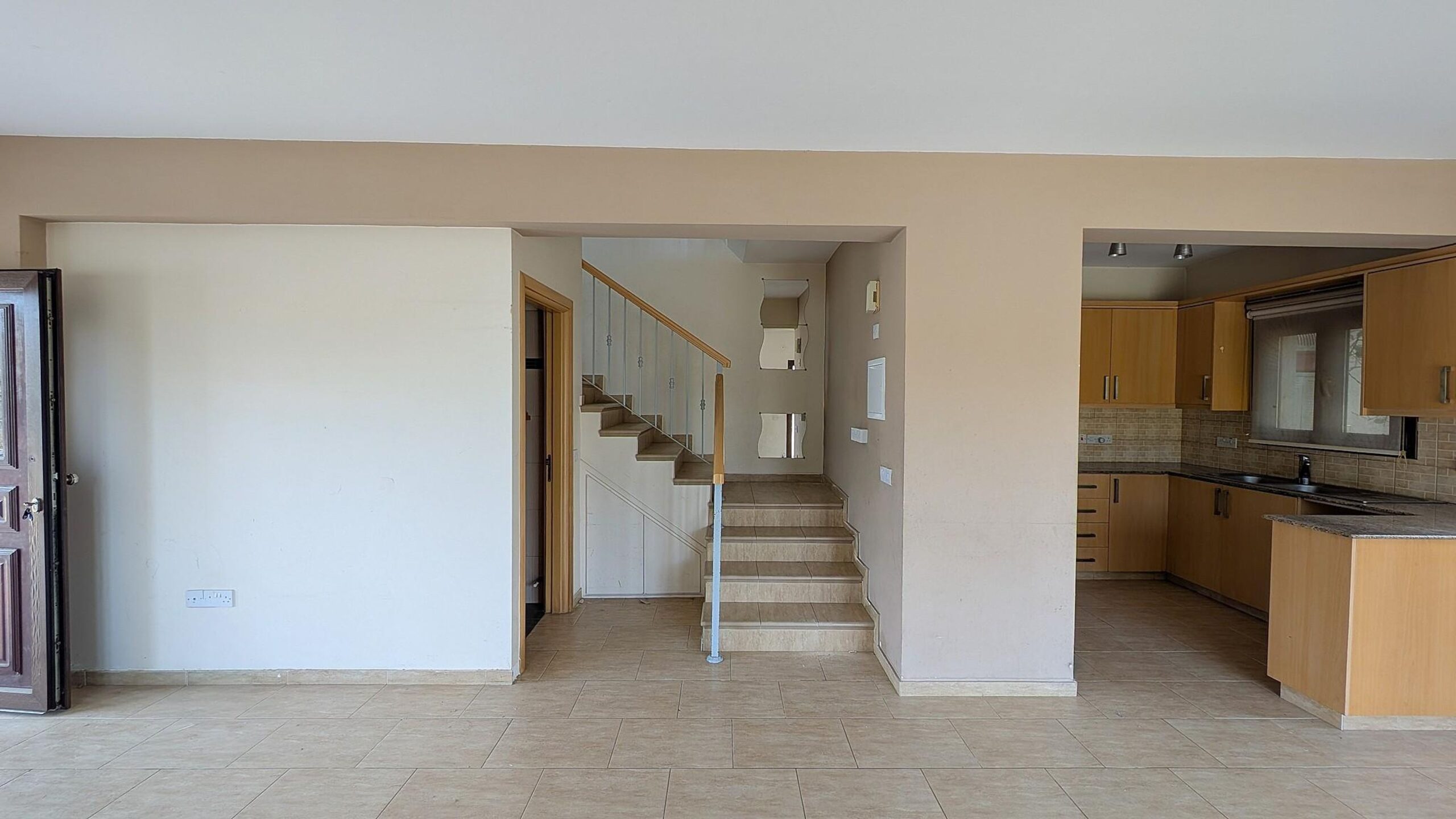 ΔΙΠΛΟΚΑΤΟΙΚΙΑ ΔΥΟ ΟΡΟΦΩΝ - ΠΕΡΒΟΛΙΑ, ΛΑΡΝΑΚΑ image 10