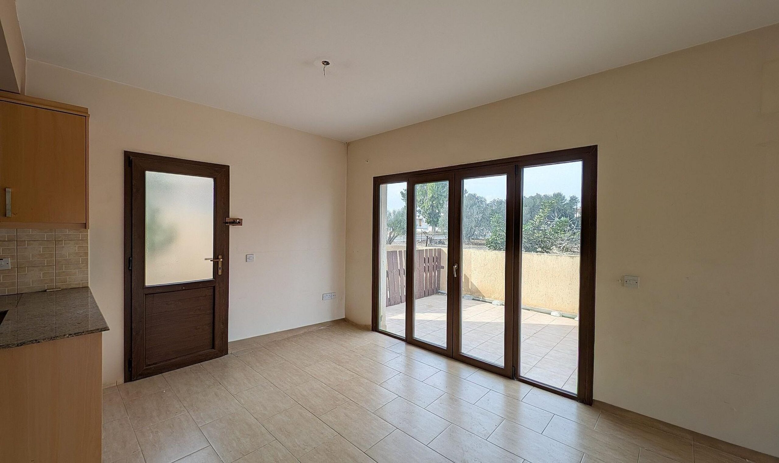 ΔΙΠΛΟΚΑΤΟΙΚΙΑ ΔΥΟ ΟΡΟΦΩΝ - ΠΕΡΒΟΛΙΑ, ΛΑΡΝΑΚΑ image 7