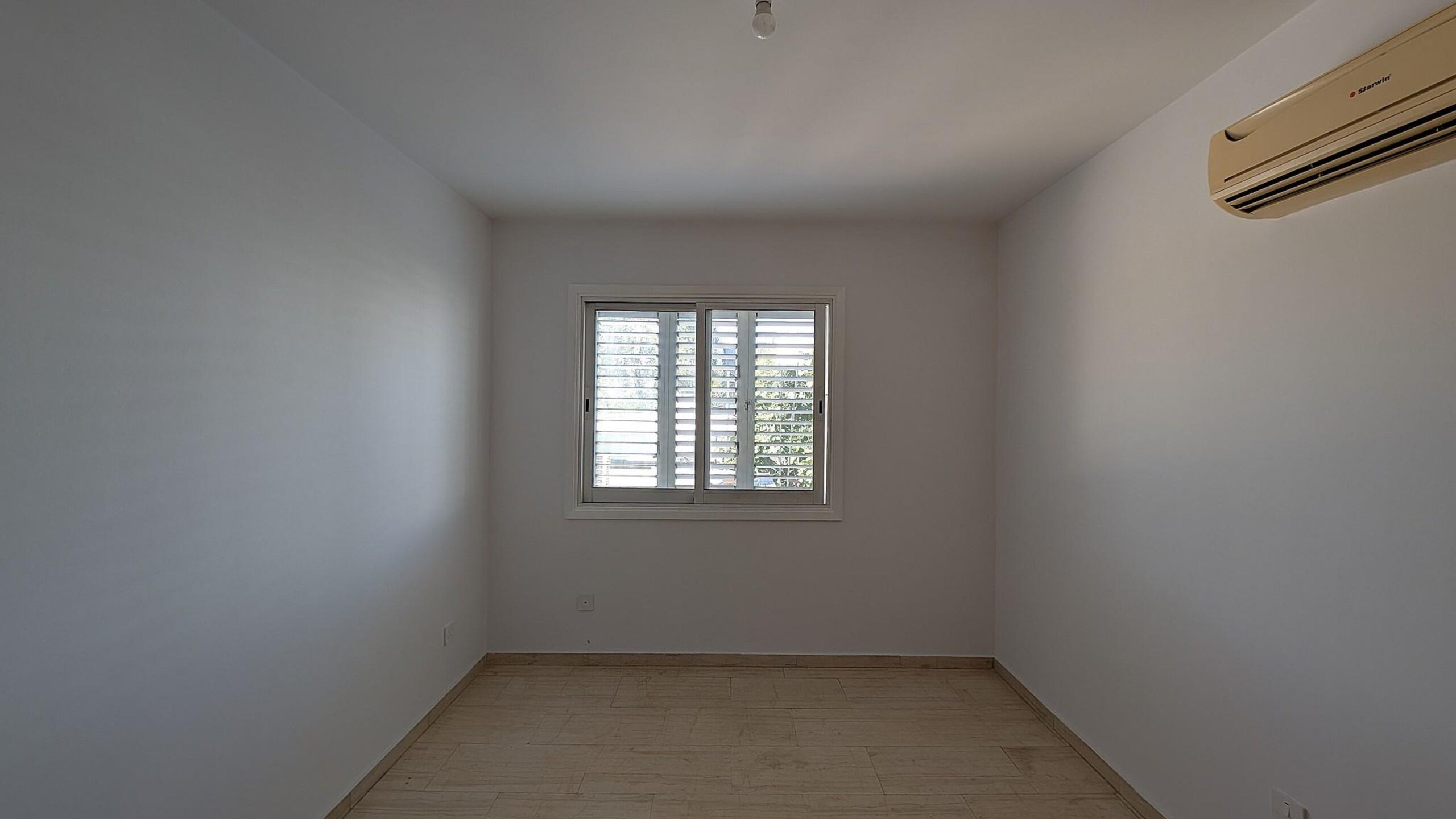 STYLISH 3-BEDROOM APARTMENT - STROVOLOS, NICOSIA image 2