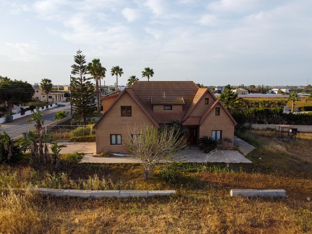 Detached 4-Bedroom House - Xylofagou, Larnaca image 6