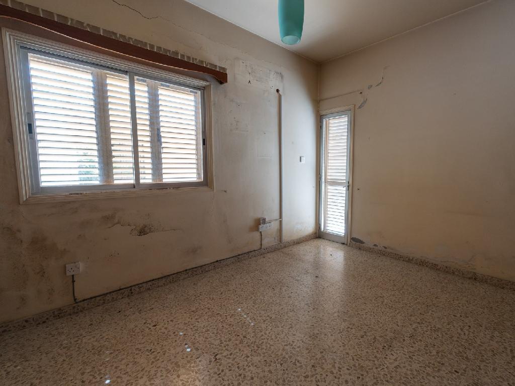 Ground Floor 3-Bedroom House in Aglantzia, Nicosia image 24