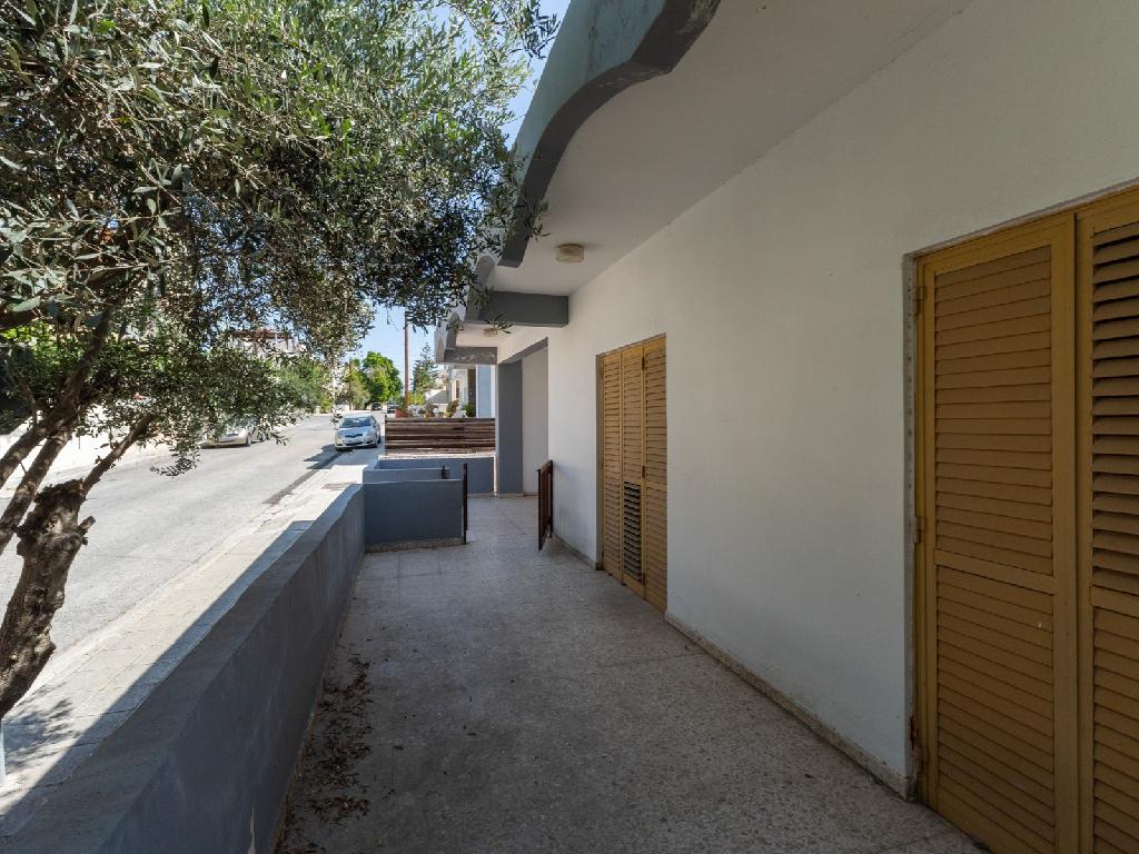 Ground Floor 3-Bedroom House in Aglantzia, Nicosia image 27