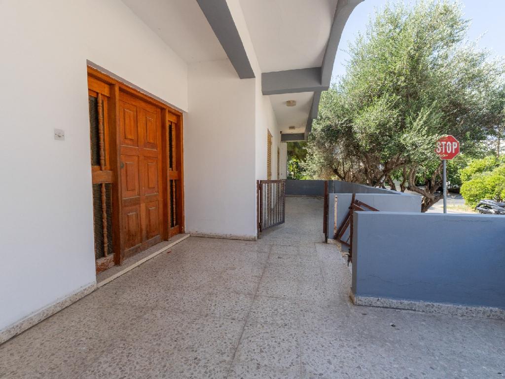 Ground Floor 3-Bedroom House in Aglantzia, Nicosia image 29