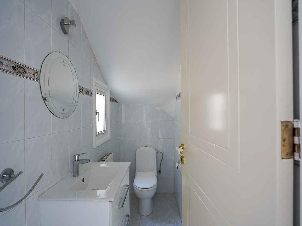 Προς Πώληση: Ανεξάρτητη Κατοικία 4 Υπνοδωματίων στην Ενορία Αγίου Βασιλείου, Στρόβολος, Λευκωσία image 17