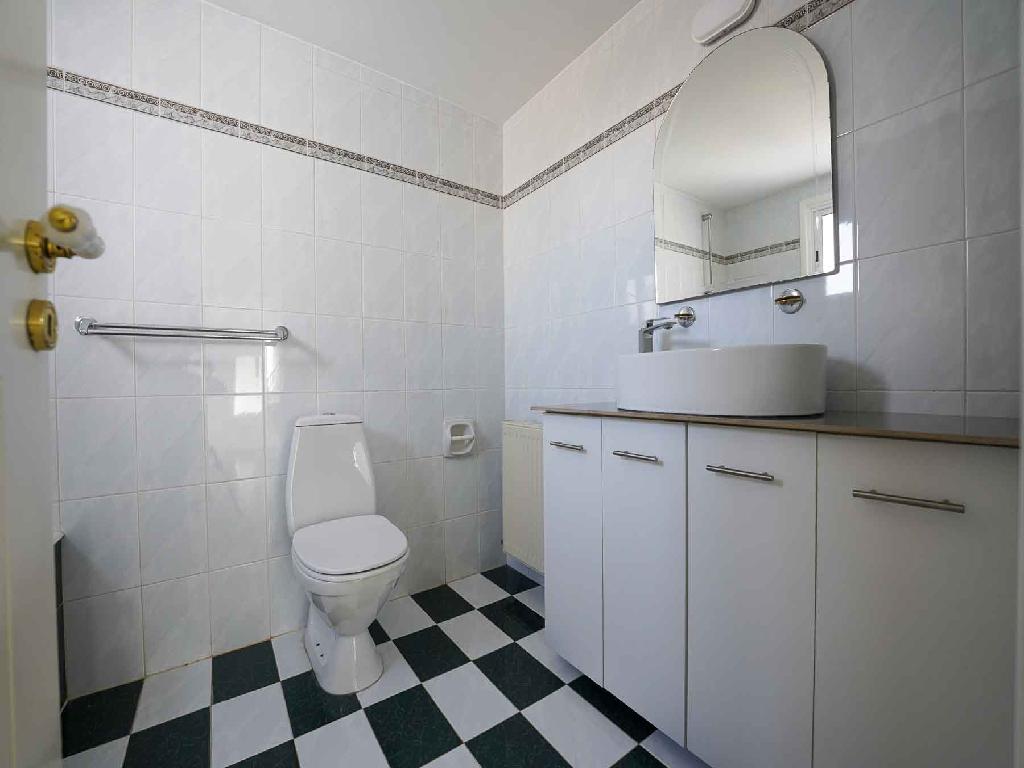 Προς Πώληση: Ανεξάρτητη Κατοικία 4 Υπνοδωματίων στην Ενορία Αγίου Βασιλείου, Στρόβολος, Λευκωσία image 27