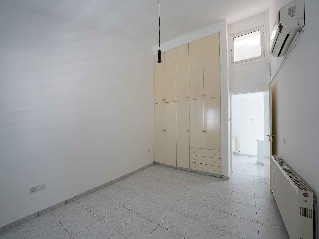 Προς Πώληση: Ανεξάρτητη Κατοικία 4 Υπνοδωματίων στην Ενορία Αγίου Βασιλείου, Στρόβολος, Λευκωσία image 29