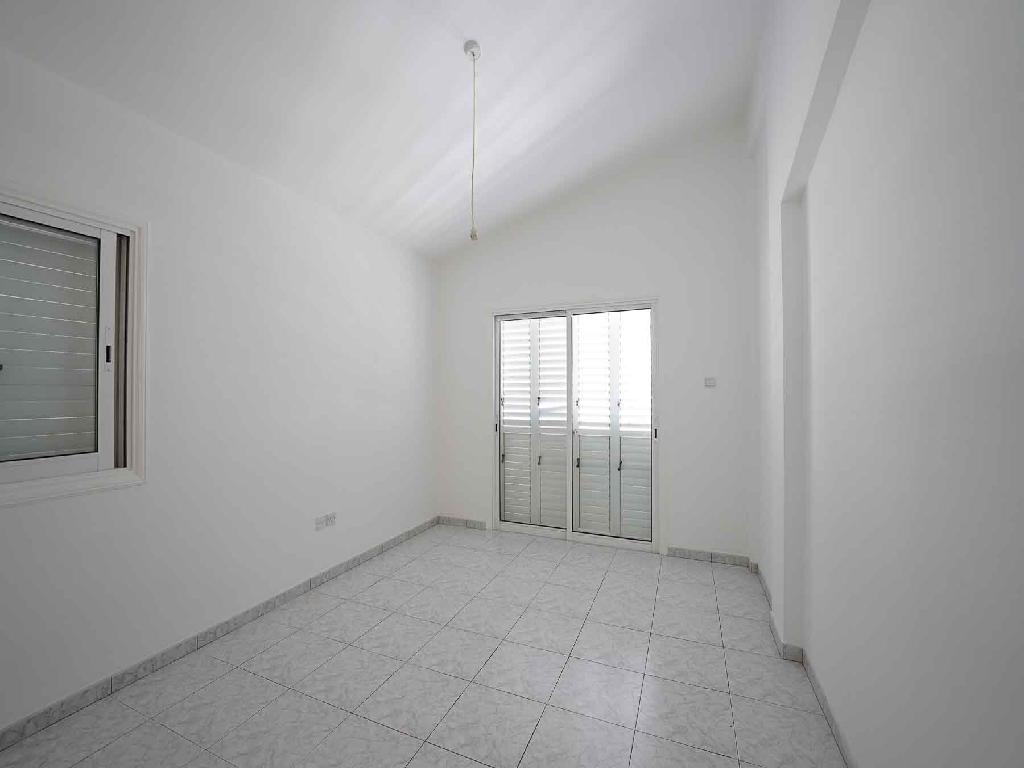 Προς Πώληση: Ανεξάρτητη Κατοικία 4 Υπνοδωματίων στην Ενορία Αγίου Βασιλείου, Στρόβολος, Λευκωσία image 28