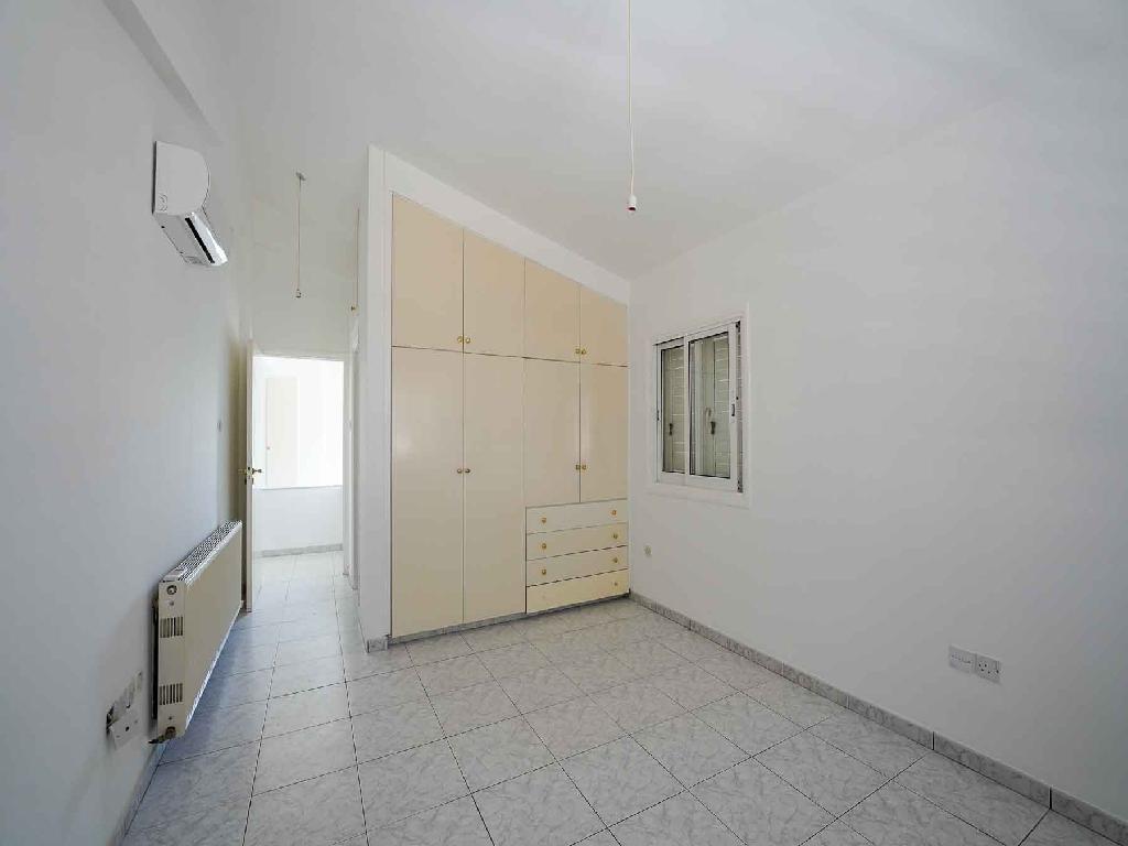 Προς Πώληση: Ανεξάρτητη Κατοικία 4 Υπνοδωματίων στην Ενορία Αγίου Βασιλείου, Στρόβολος, Λευκωσία image 15