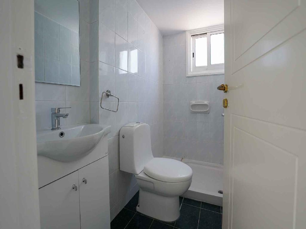 Προς Πώληση: Ανεξάρτητη Κατοικία 4 Υπνοδωματίων στην Ενορία Αγίου Βασιλείου, Στρόβολος, Λευκωσία image 26