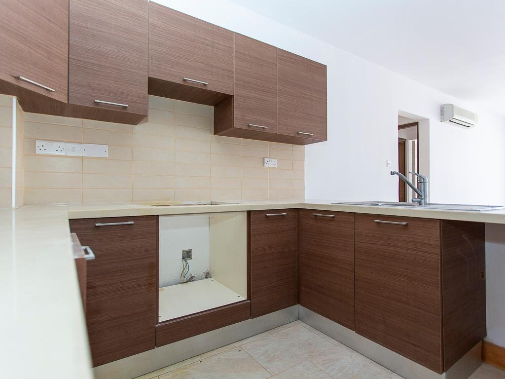 For Sale: 2-Bedroom Apartment in Peyia, Paphos image 6