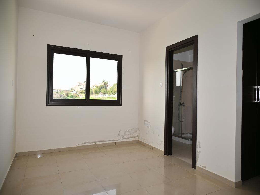 3-Bedroom / 3-Storey Apartment – Tersefanou, Larnaca image 7