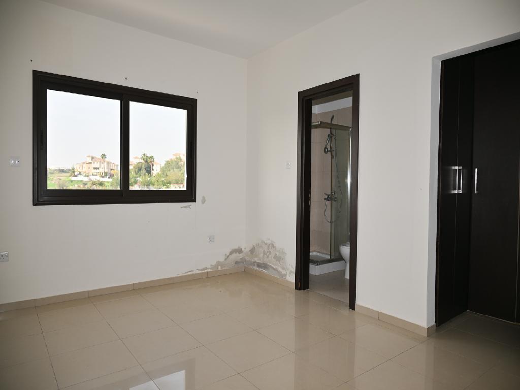 3-Bedroom / 3-Storey Apartment – Tersefanou, Larnaca image 14