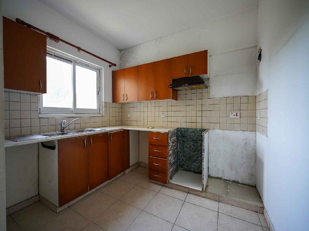 3-bedroom apartment image 3