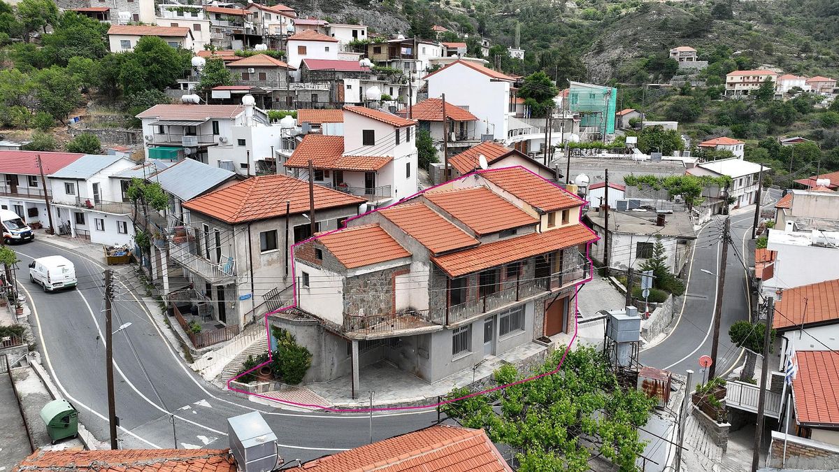 Three-storey building in Chandria, Limassol image 13