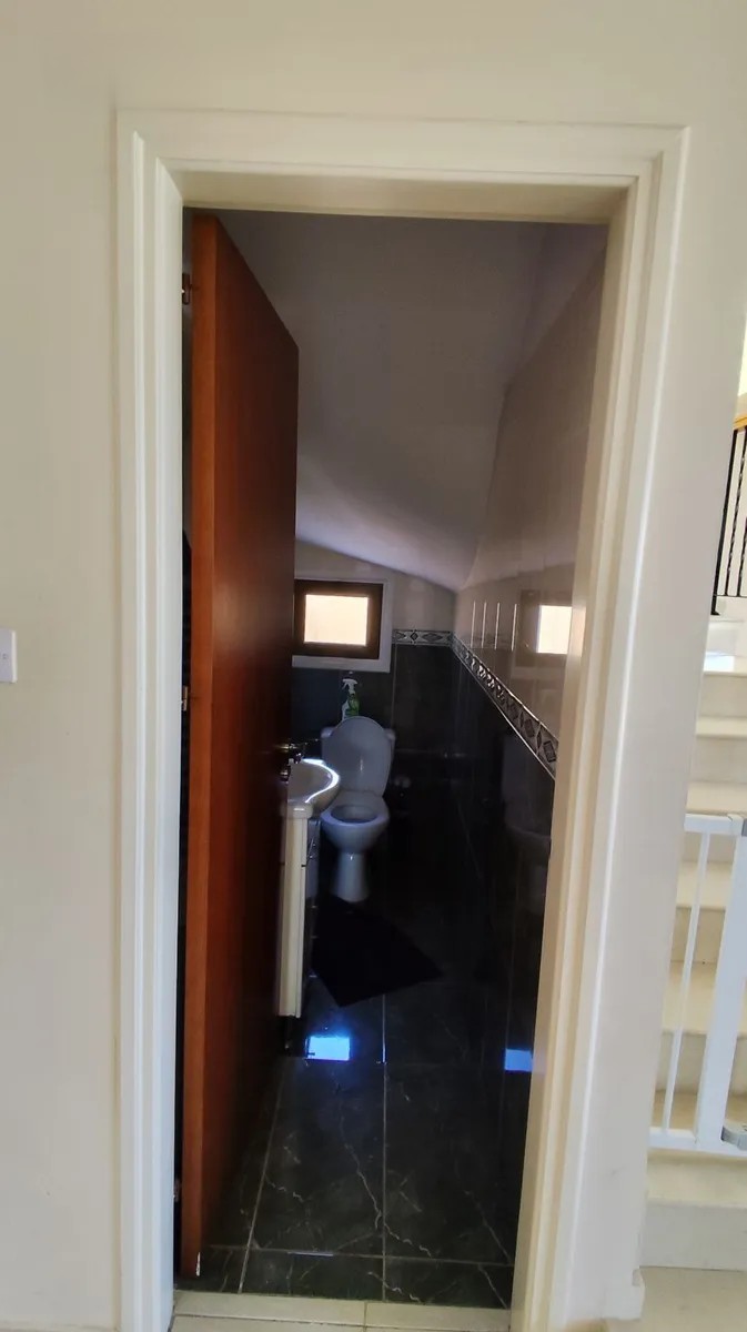 Excellent 4-Bedroom House for Sale – Lakatamia image 15