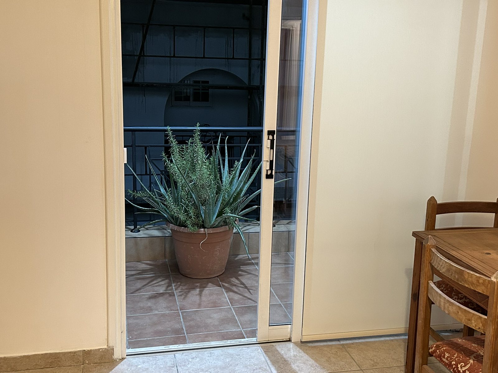 For Rent: 2-Bedroom Apartment – Aglantzia (Platy Area) image 3