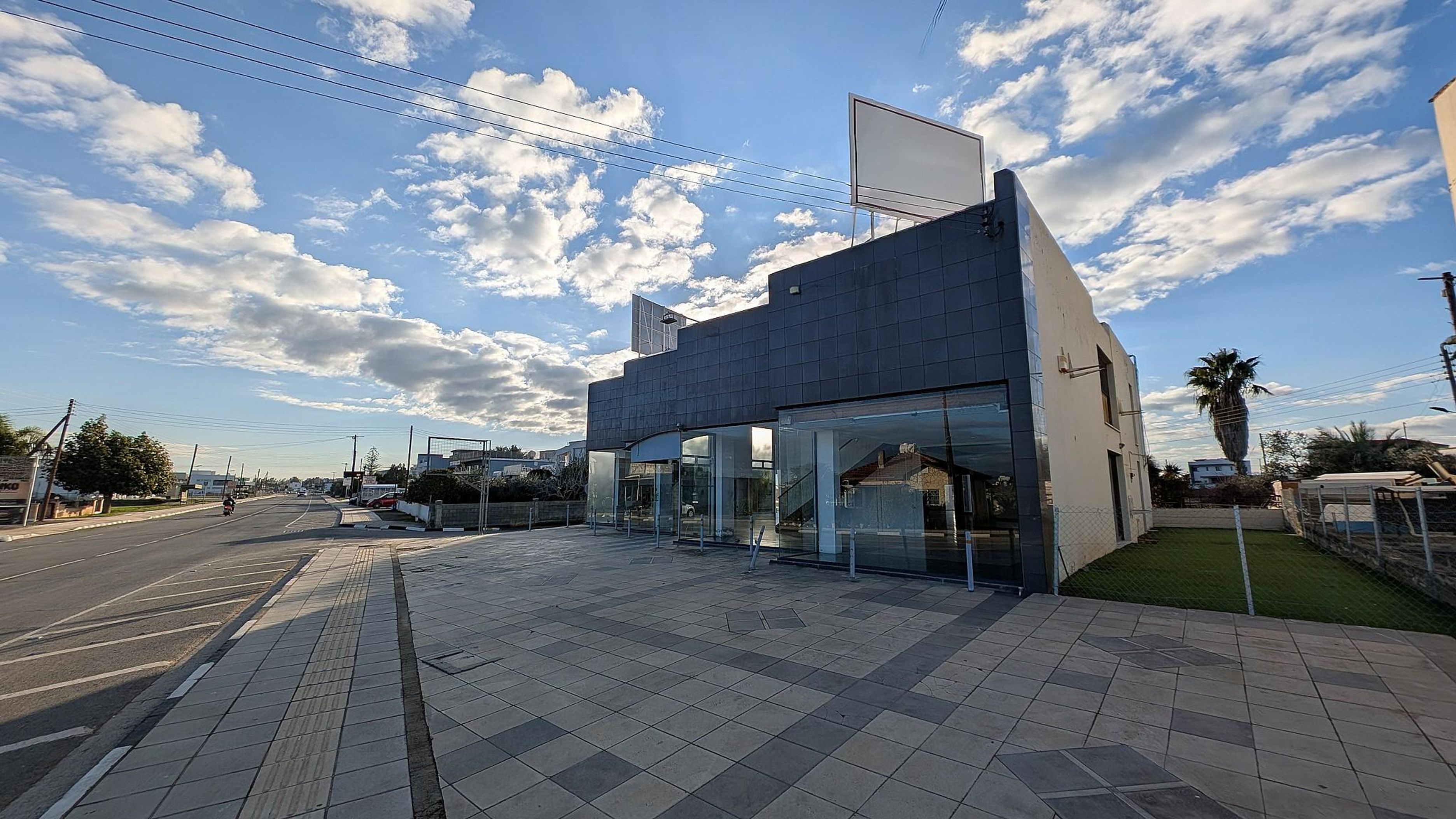 Commercial Building for Sale – Kokkinotrimithia, Nicosia image 5