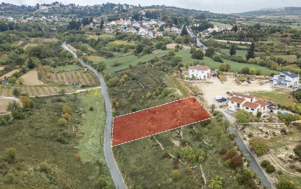 Οικιστικό Χωράφι στην Κοινότητα Στρουμπί Επαρχία Πάφου image 5