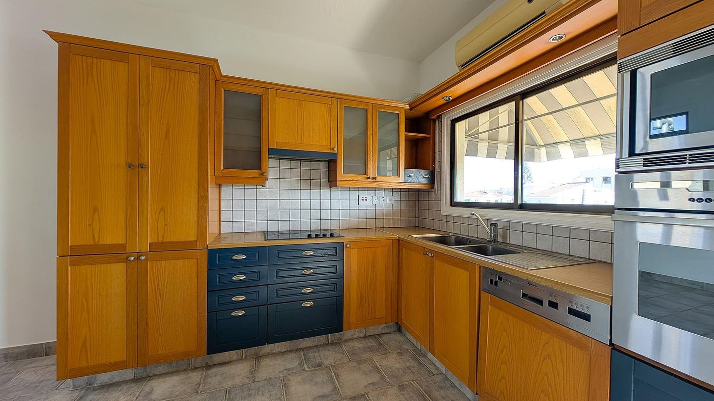 2-Bedroom Apartment, Sotiros Larnaka image 5