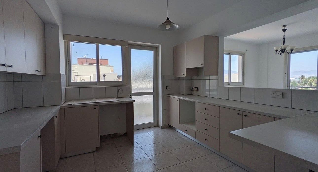 2 bedroom apartment, Aglanzia image 4