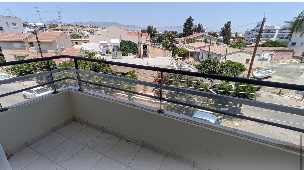 2 bedroom apartment, Aglanzia image 3