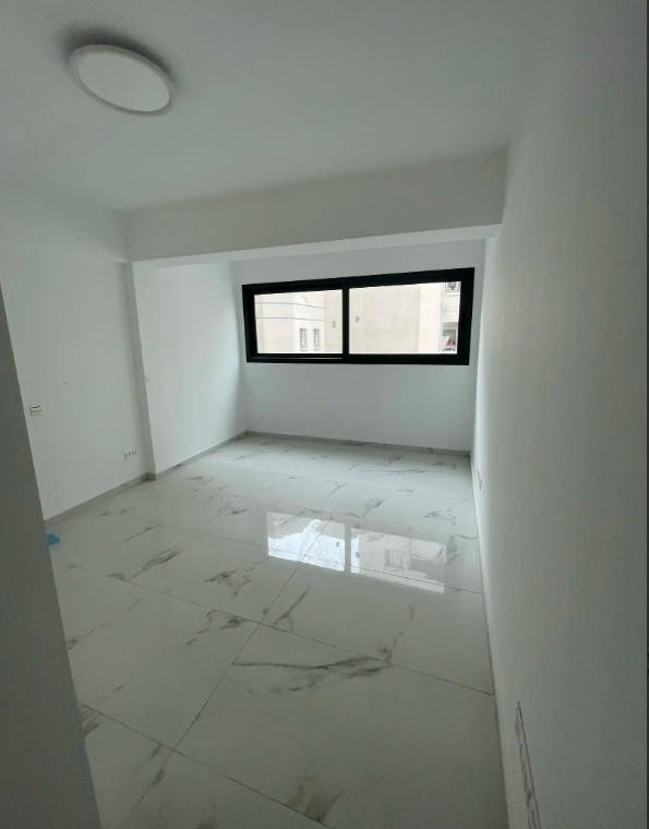 Spacious 2 En-Suite Bedroom Apartment + Guest WC , Central Nicosia - Near Famagusta Gate image 8