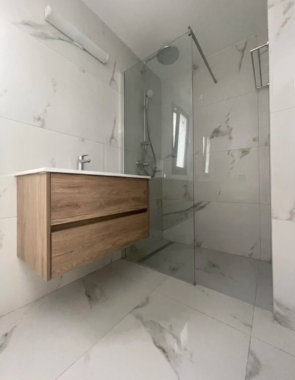 Spacious 2 En-Suite Bedroom Apartment + Guest WC , Central Nicosia - Near Famagusta Gate image 5