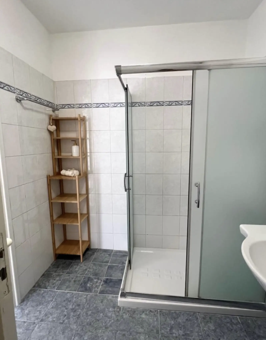 2-bedroom apartment image 7