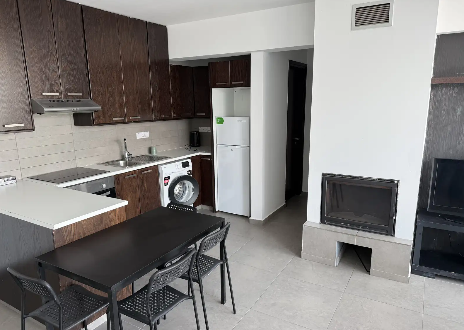 1-bedroom apartment image 7