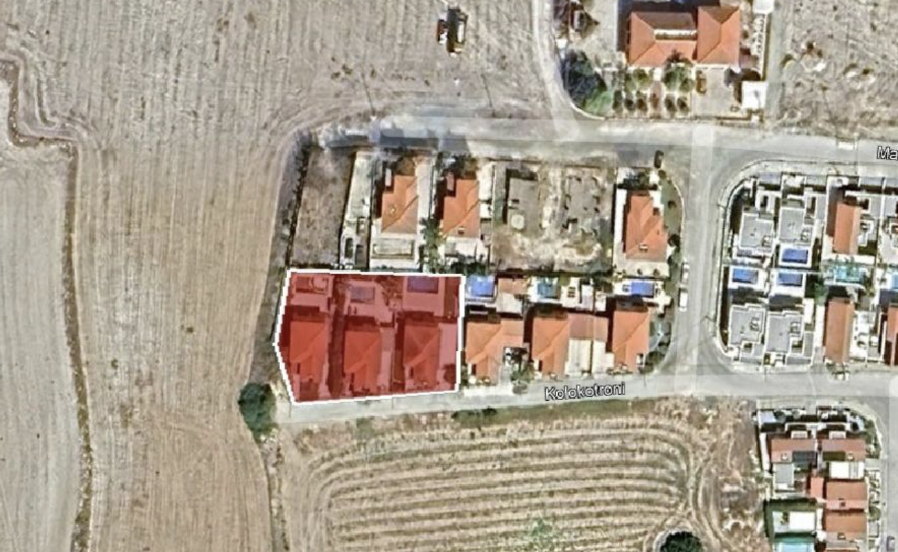 Luxury Five-Bedroom Detached Villa image 15